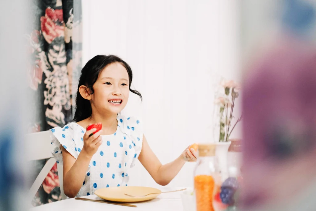 ASD偏食の専門家/adhd asd 偏食はなぜ起こるの？偏食は治る？自閉症の子どもの偏食、給食はどうするの？田畑裕子が実際に自閉症の子供を給食完食まで導いたプロセスをもとにアドバイス